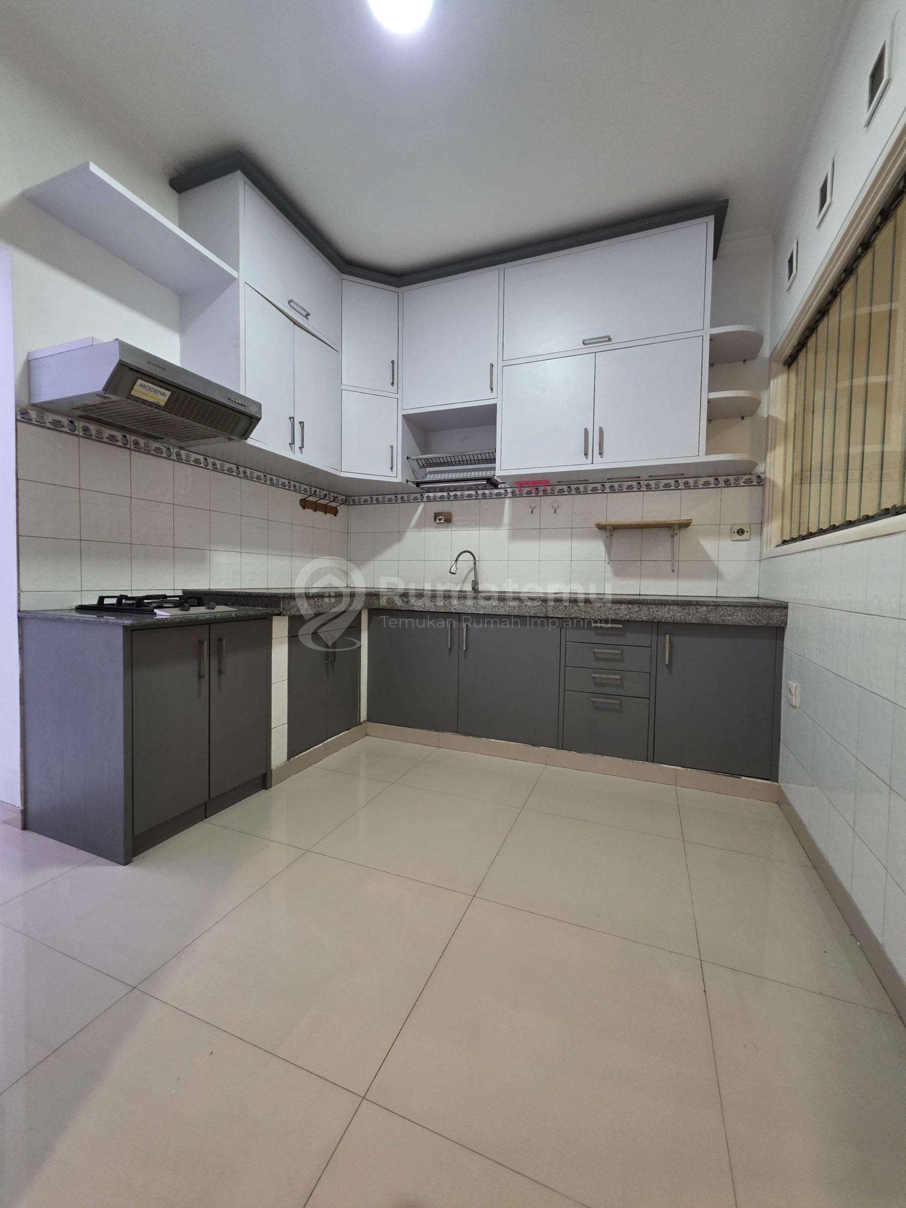 JUAL RUMAH SINGGASANA PRADANA – HARGA TURUN!