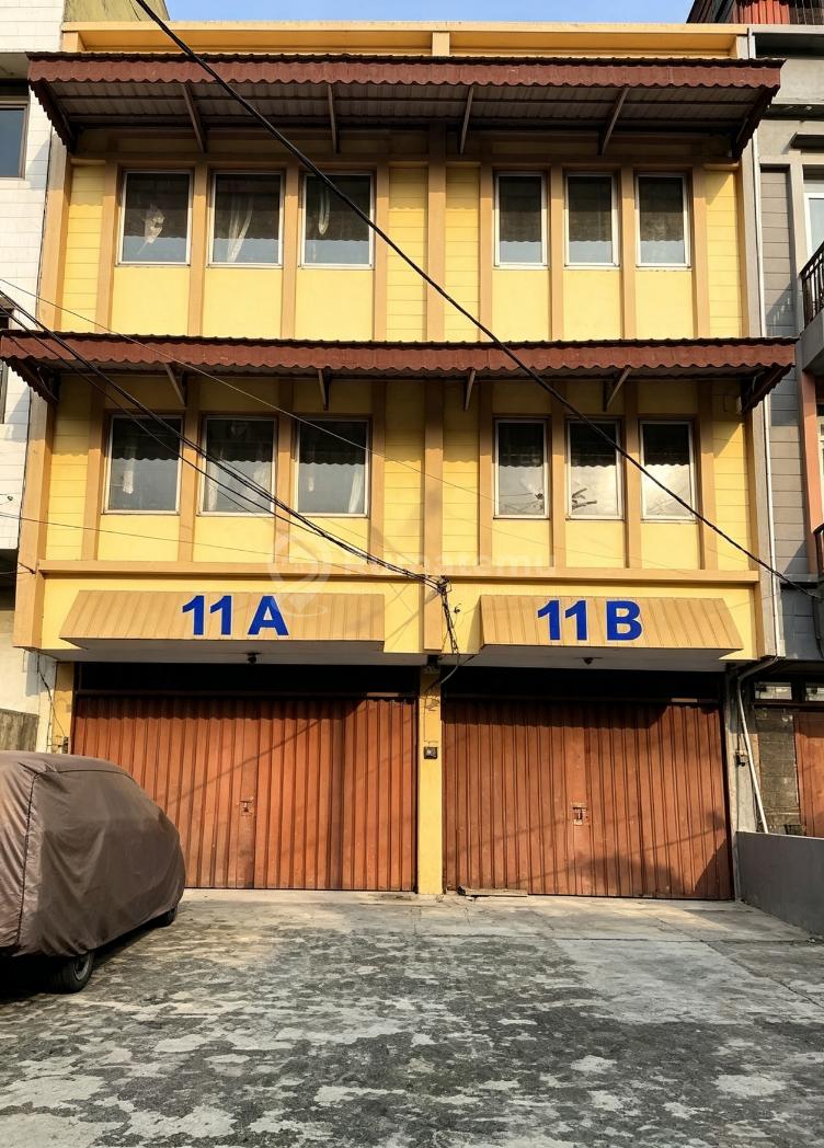Dijual Cepat / Disewakan 2 Unit Ruko Gandeng di Jl. Pangeran Tb. Angke-Jelambar, Jakarta Barat.