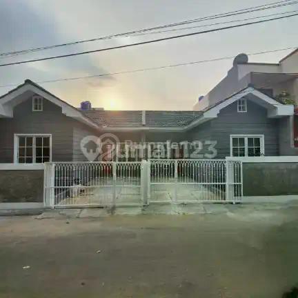 Rumah Cantik Siap Huni Strategis Siap Nego