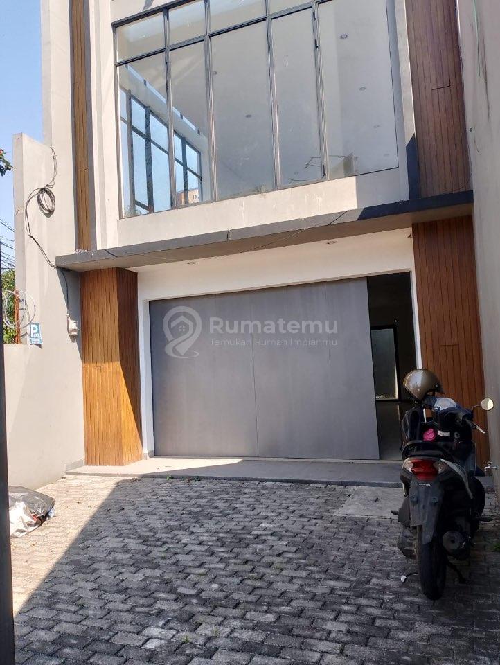 DIJUAL / DISEWAKAN RUKO STRATEGIS GATOT SUBROTO BANDUNG