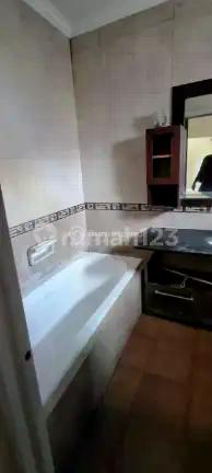Rumah 2 Lantai Cantik Semi Furnished Timur Lokasi Premium Cibubur