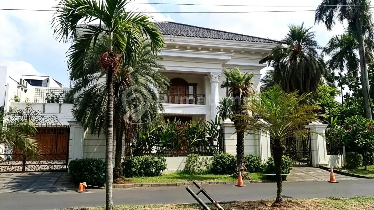 Rumah Mewah Pondok Indah With Pool Siap Huni