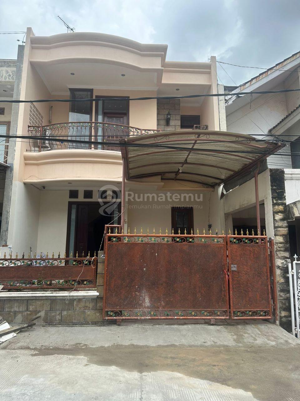 Dijual Rumah Bagus 2 Lantai di Gading Griya Lestari Jakarta Utara