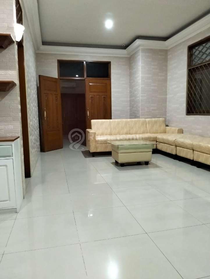 Jual Sewa Rumah X Kedubes di Area Senopati, Rawa Barat, Kebayora