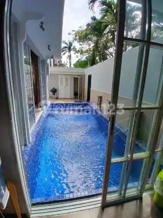 Rumah Mewah Ditaman Grisenda Pik Kapuk Jakarta Utara
