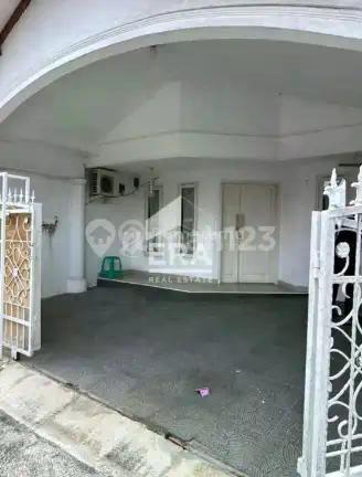 Dijual Rumah 2 Lantai Siap Huni di Pondok Cibubur Indah