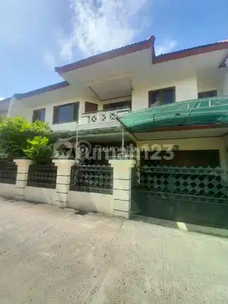 Rumah Secondary Dalam Komplek di Jati Cempaka
