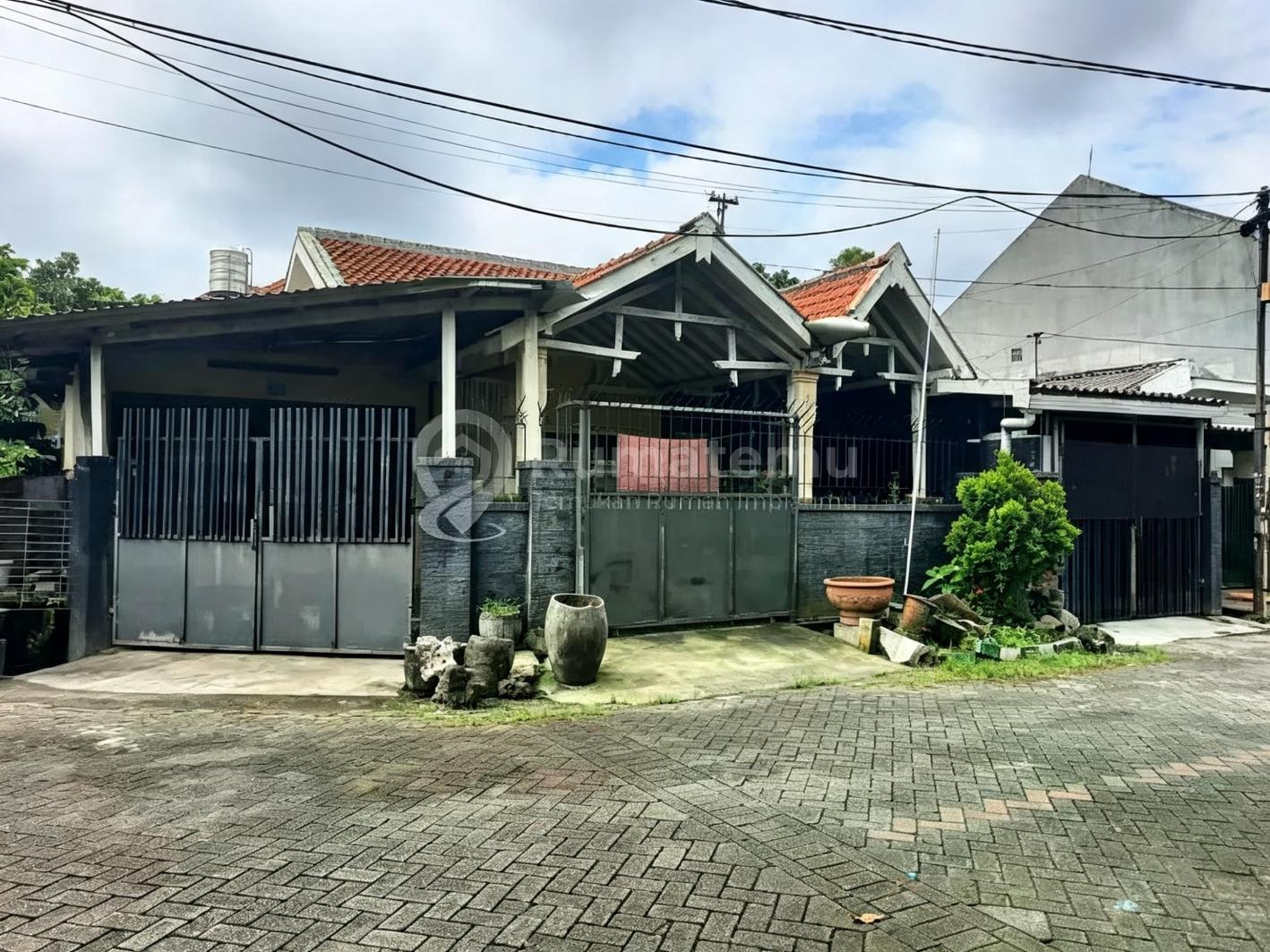 Jual TENGGILIS UTARA, SURABAYA RUMAH 1.5 LANTAI 264M2 DI TENGGILIS UTARA, SURABAYA, SHM
