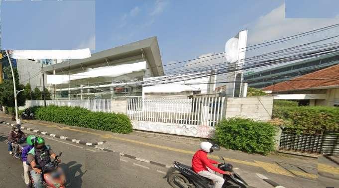 Dijual gedung 2 lantai x showroom