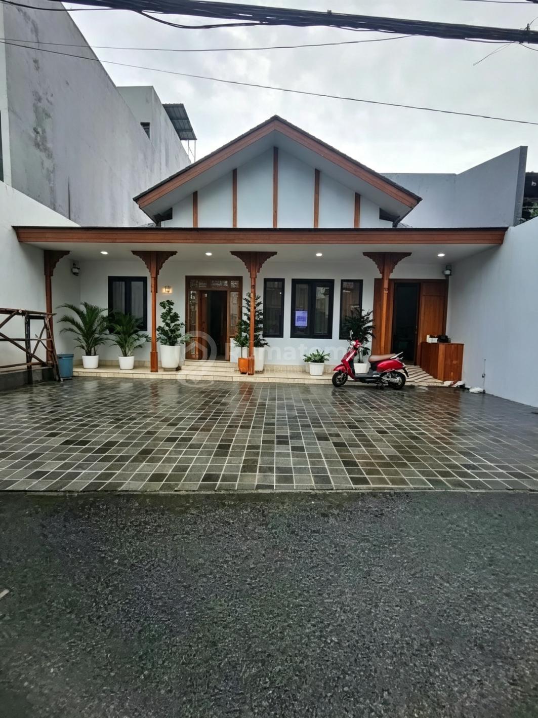 Disewa Rumah Brandnew Cocok Kantor/Hunian Blok M Kebayoran Baru Jakarta Selatan
