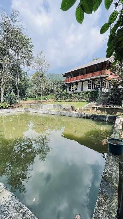 Dijual Villa dan Kolam Ikan di Cijapati Perbatasan Bandung Garut