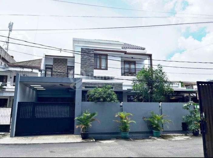 Rumah tinggal di Kebayoran 