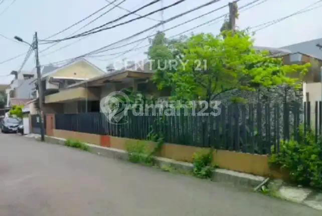 Rumah Lama 2 Hadap Muka untuk Kantor Usaha di Rawamngun