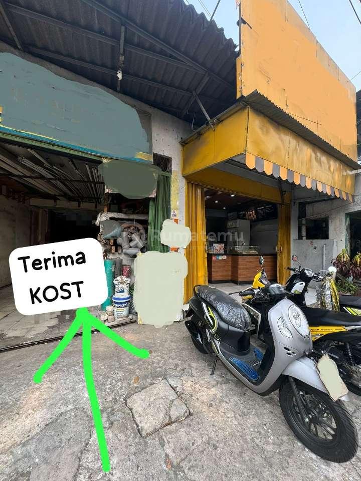 Dijual tanah komersil dibawah Njop di area Tebet, Manggarai Akses 3 jalan mobil lebih