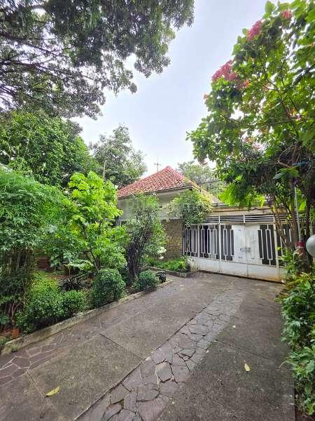 Rumah Menteng Lokasi Bagus, Jakarta Pusat