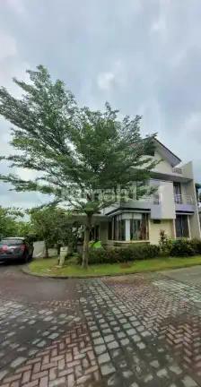 Rumah 2 Lantai Bangunan Mandiri Siap Transaksi Eminent Bsd City
