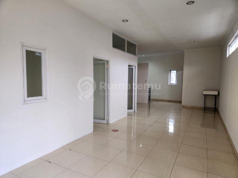DIJUAL RUMAH / RUANG USAHA STRATEGIS KIARA CONDONG – BANDUNG