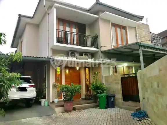 Rumah Siap Huni, 75 Meter ke Jalan Lebak Bulus Raya dan Ada Pool