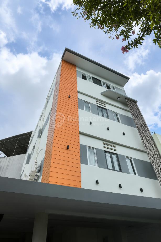 Kost Esklusif di Tomang