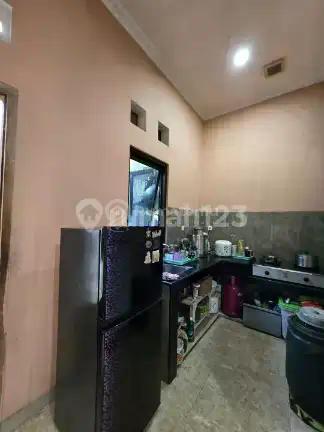 Rumah 1 Lantai Strategis Siap Huni Siap Nego