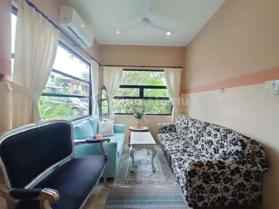 Dijual rumah minimalis dan asri untuk suasananya di Bintaro, Pesanggtahan, Jakarta Selatan
