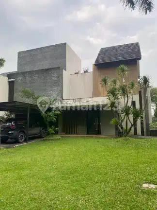 Rumah 2 Lantai Siap Huni Ada Kolam Renang Hadap Timur Ada Ruang Karaoke The Green Bsd