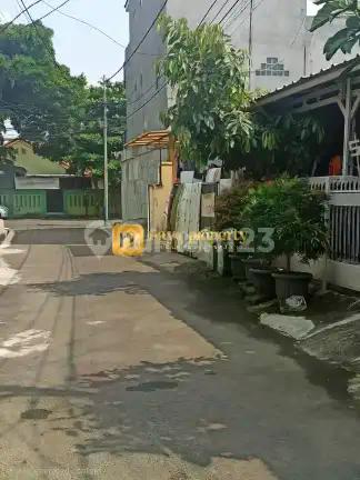 Rumah Lama Bagus Murah Siap Huni Dalam Komplek Kayu Putih Jaktim