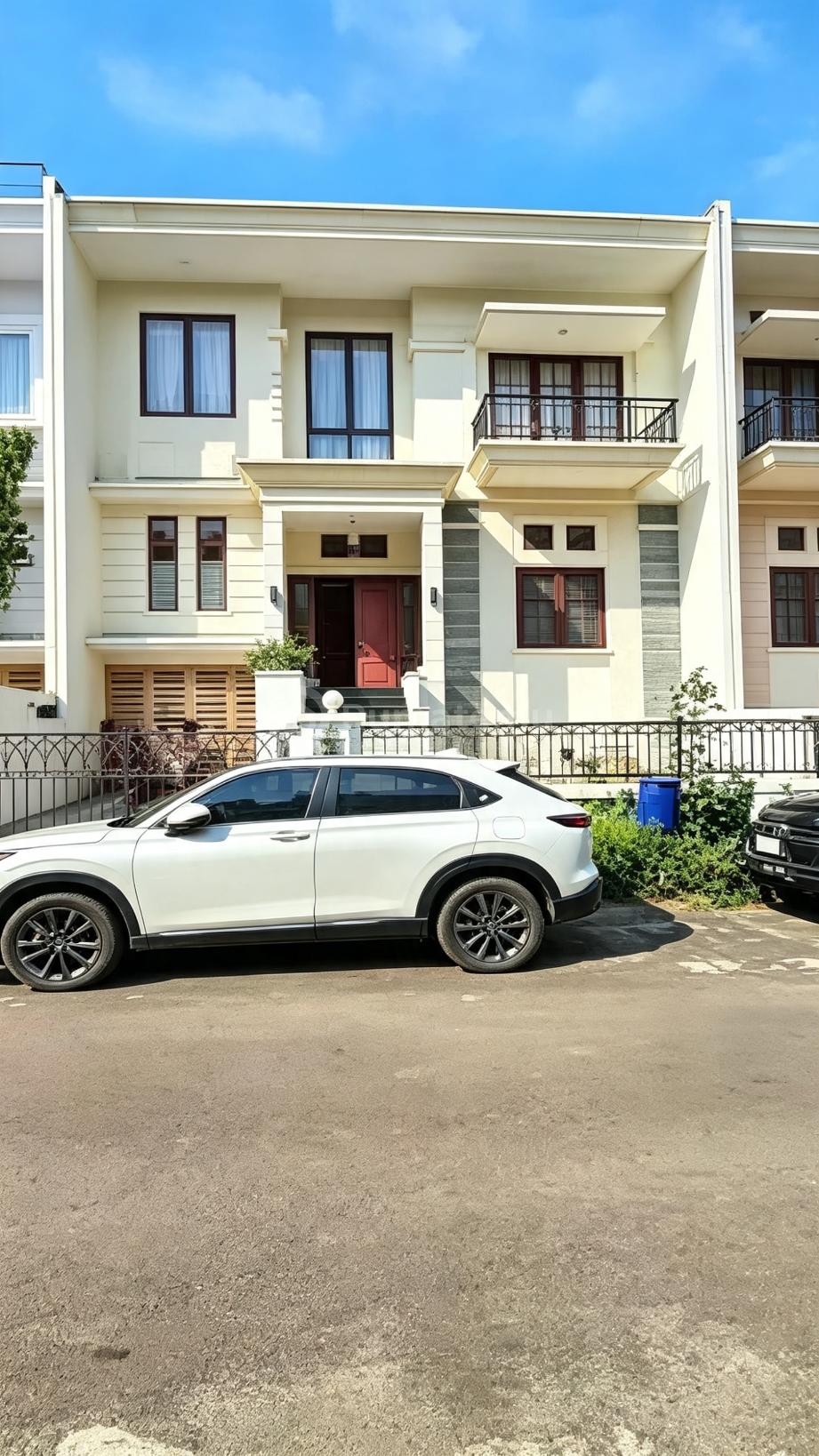 Green Garden [RUMAH]:Fully Furnished, Bagus-3.5 Lt-Hdp Selatan