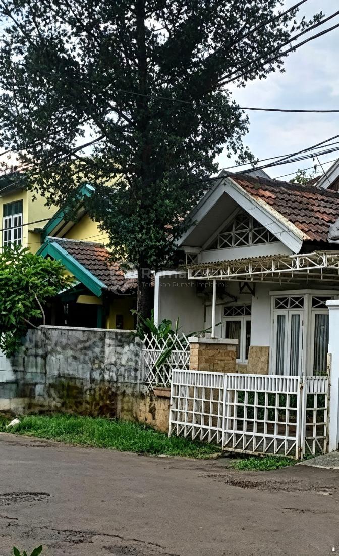 Dijual Rumah Dengan Lokasi Strategis Nyaman Dan Asri Harga Menarik Di Bintaro Sektor 3A