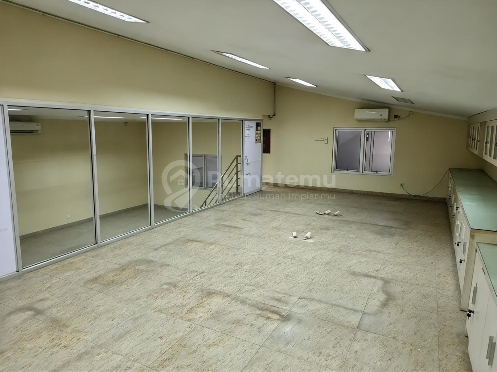 Jual Cepat Gudang Kamal Jakarta Utara luas 397 meter bagus lokasi dalam kawasan