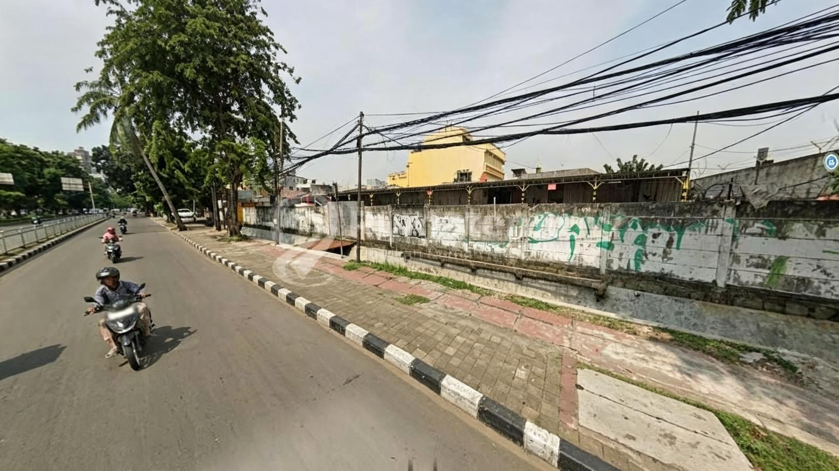 Dijual tanah Komersil Akses jalan utama super lebar Zona komersil 1854m2 di Kemayoran, Gunung Sahari Selatan