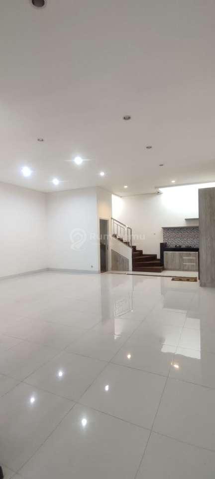 Jual Rumah 2 Lantai Siap Huni di TKI 3