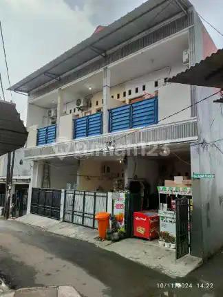Dekat Stasiun KRL Pasar Minggu, Dijual Rumah Kostsan di Pejaten Jakarta Selatan