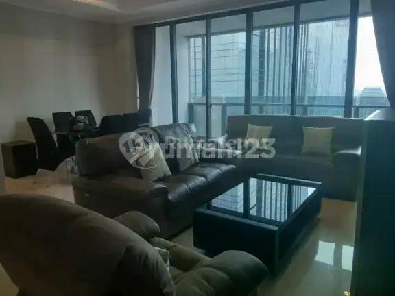 Disewakan Unit 3 BR Furnished di District 8 Senopati