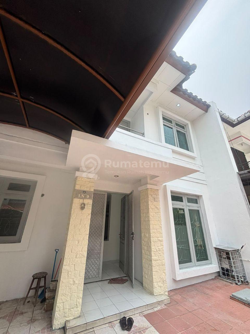 DISEWAKAN RUMAH DAAN MOGOT BARU - JAKARTA BARAT
