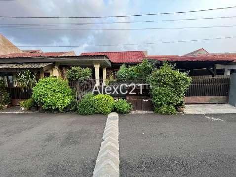 Dijual Rumah Tua Strategis Lokasi Bebas banjir Sangat strategis Komplek di Kemanggisan, Palmerah