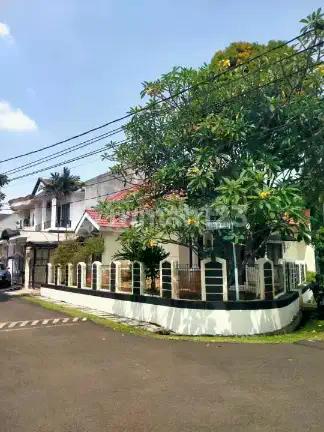 Di Nusa Loka BSD City Tangsel Luas Tanah 252M2