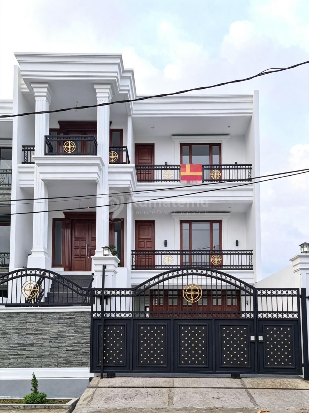 Dijual rumah baru Ciledug swimming pool area perumahan, Tangerang Kota
