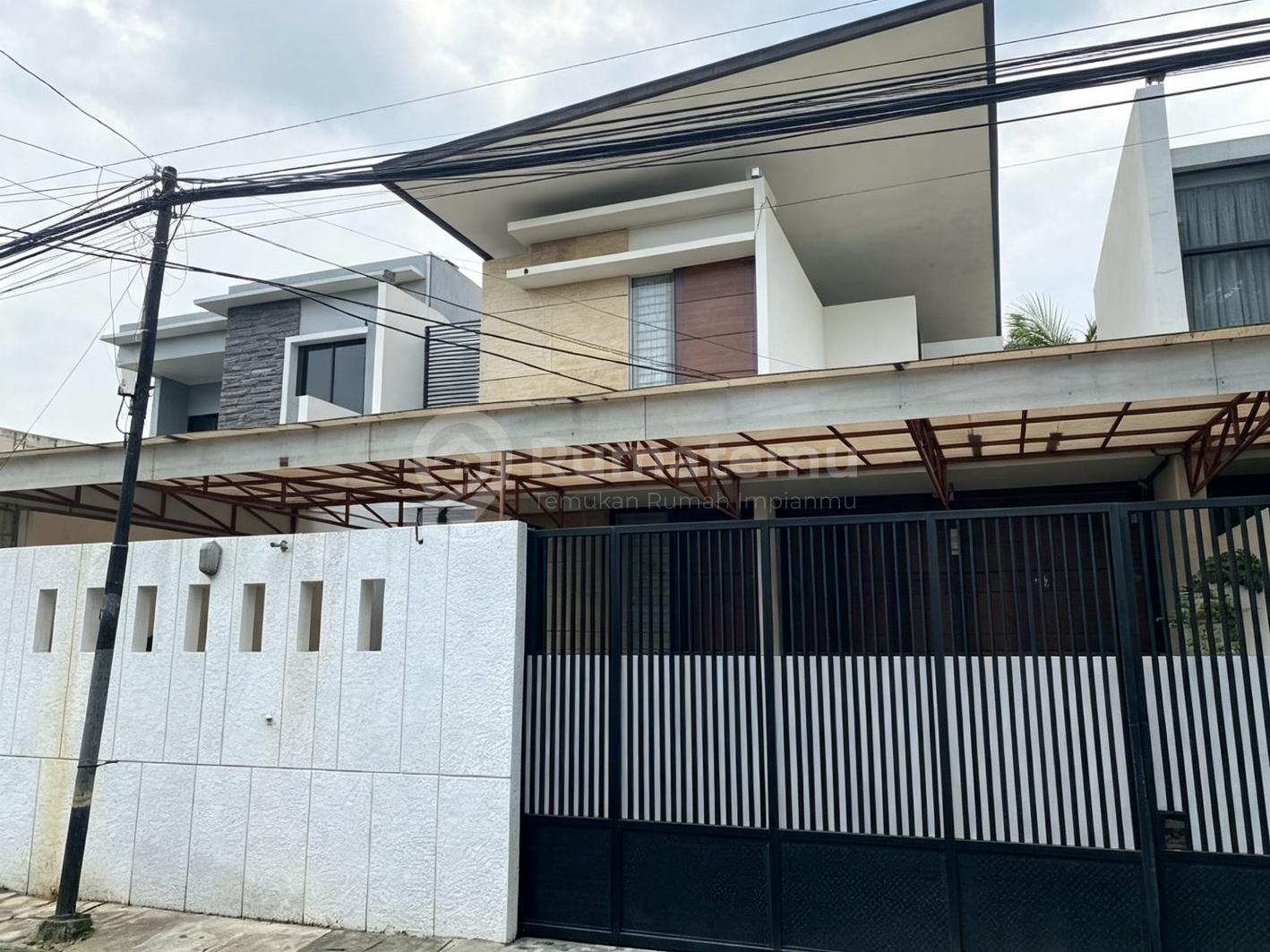 Dijual Rumah Dalam Komplek di Jl.Lebak Bulus, Cilandak Barat, Cilandak