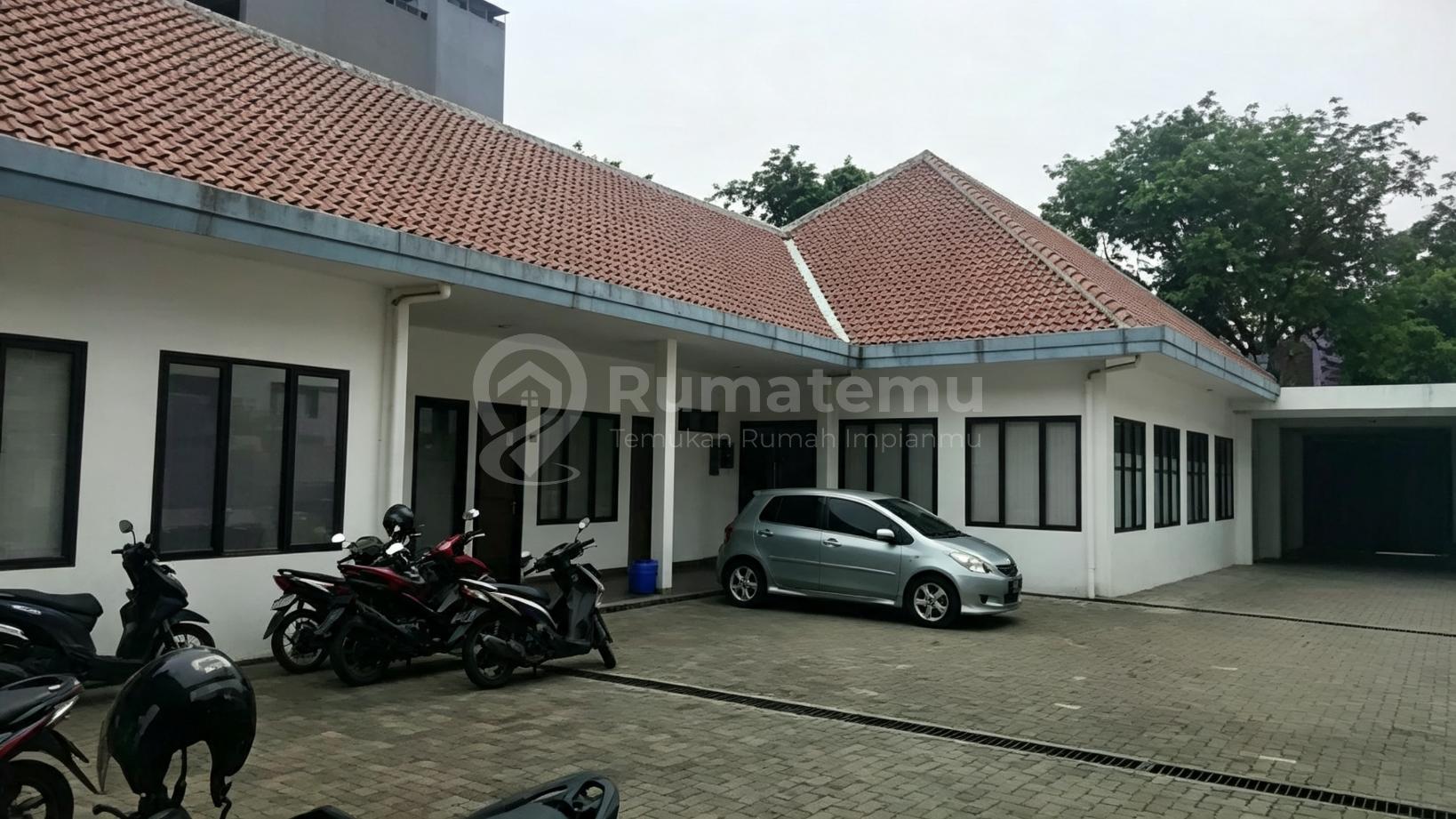 Kantor Strategis Petojo Utara! Izin Bangunan 8 Lantai + Basement, Dekat Istana & Thamrin!
