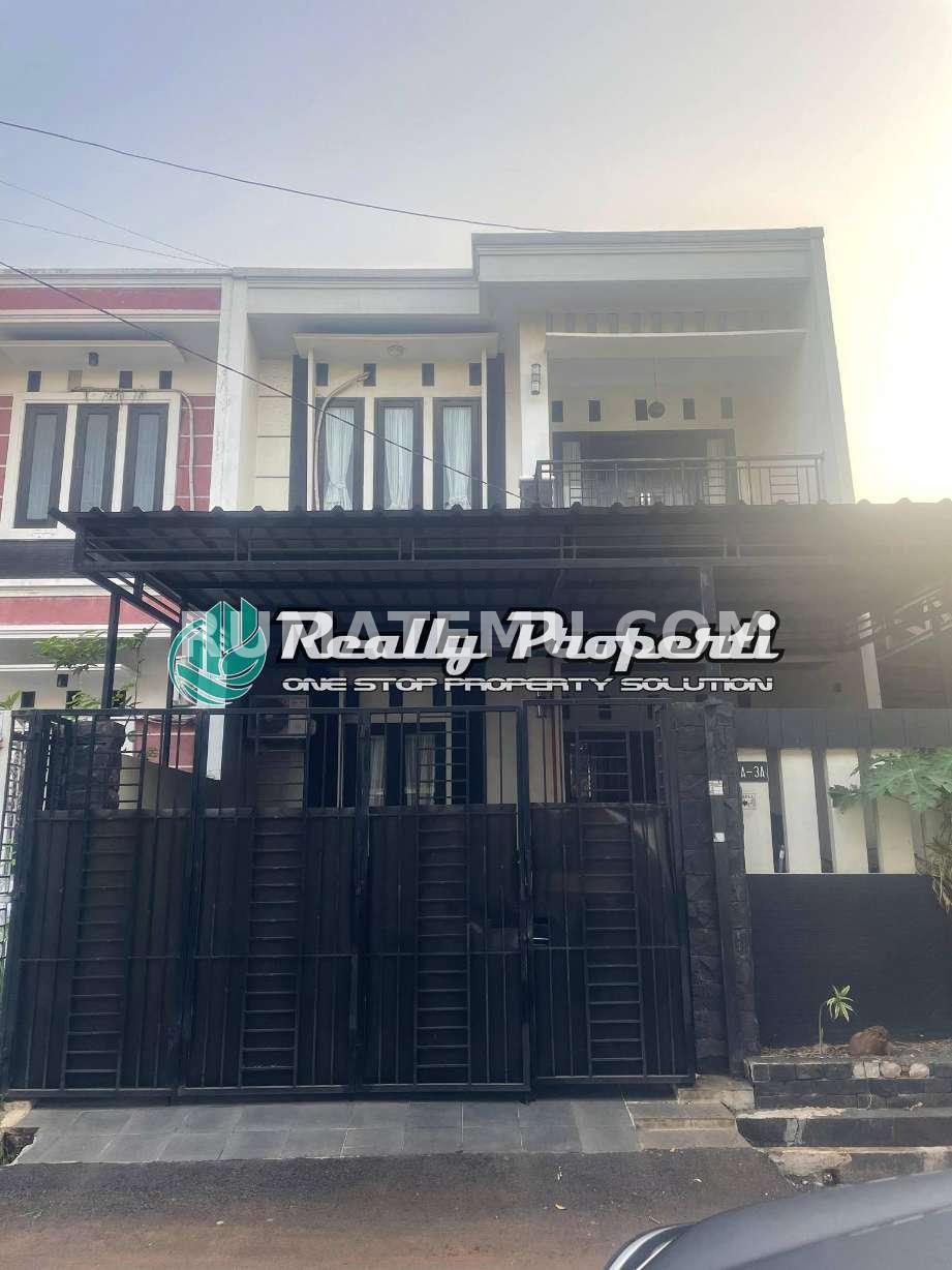 Rumah Bagus Siap Huni Dalam Komplek di Jl. Ratna Jatikramat Bekasi