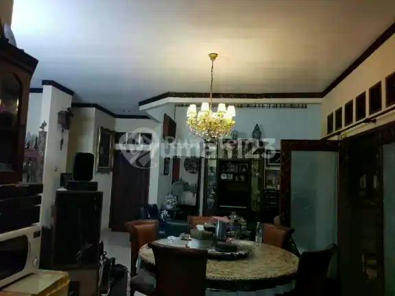 Rumah Super Strategis dan Sejuk Ada Taman di Hang Jebat. 1 km ke Mabes Polri.