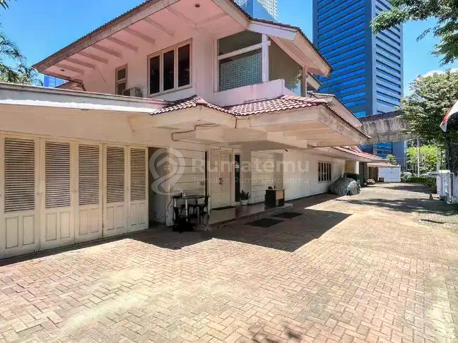 COMMERCIAL HOUSE FOR SALE - [KUNINGAN]