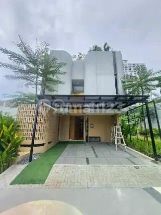 Dijual Rumah 3 Lantai di Bsd, Tangerang