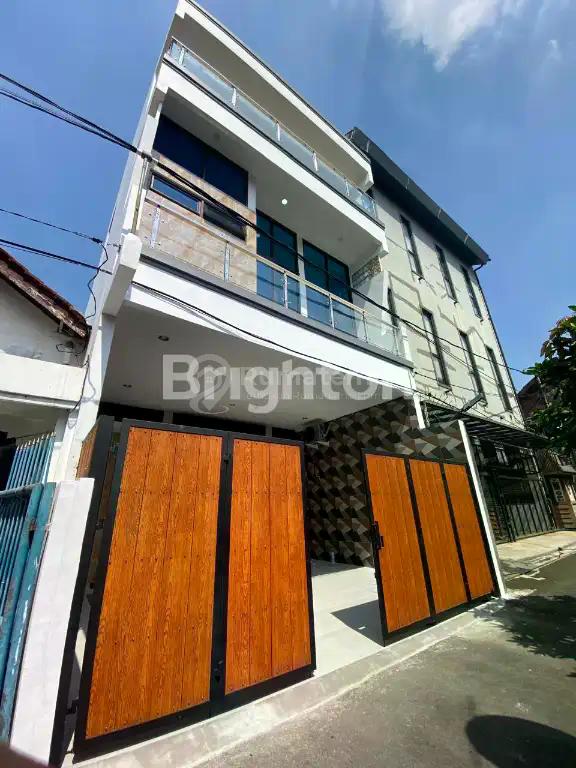 RUMAH TEBET TIMUR DALAM, 3 KT 90 M2,TEBET,JAKARTA SELATAN