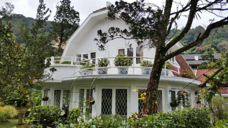 Dijual Villa di Jalan Ciloto, Cipanas, Cianjur, Puncak, Jawa Barat