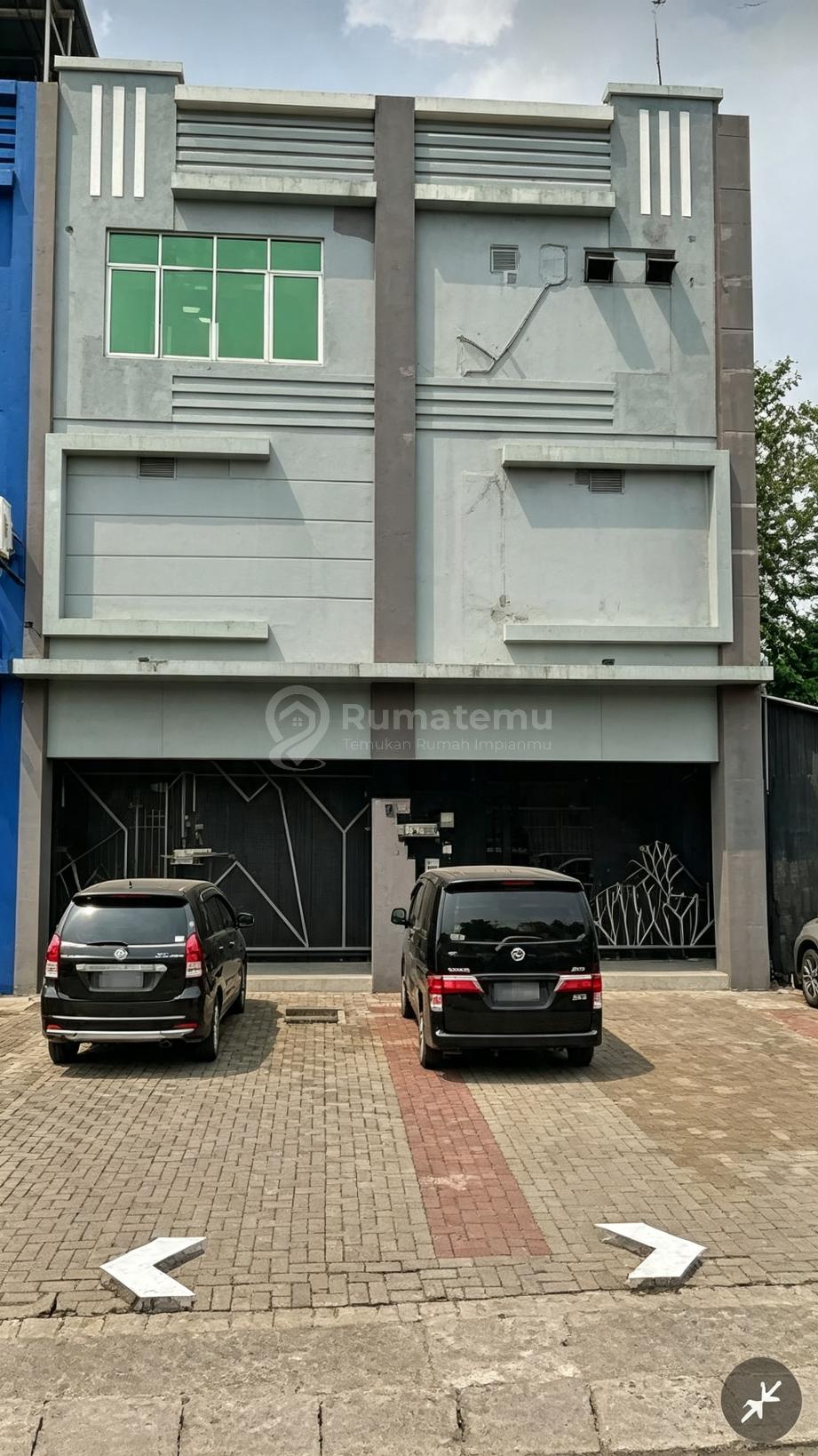 Disewakan Ruko Elang laut lokasi Strategis Jalan Ramai