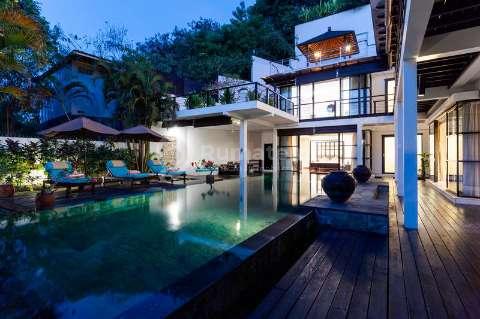 RV-3332 Comfortable Tropical Residence in The Heart of Jimbaran