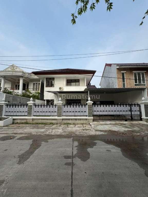 DISEWAKAN RUMAH MEWAH 2 Lantai di DUREN SAWIT JAKARTA TIMUR