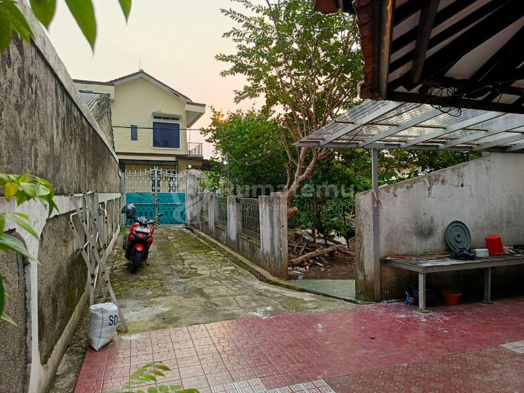 Rumah Nyaman Siap Huni Ada Halaman Luas Bebas Banjir di Jlersan Abdullah Lingk. Cipayung Kota Depok